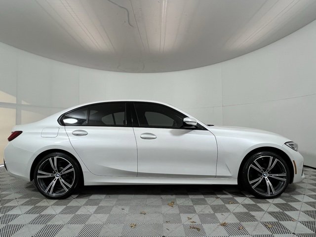 Used 2022 BMW 330i xDrive Sedan w/ Driving Assistance Package image 8