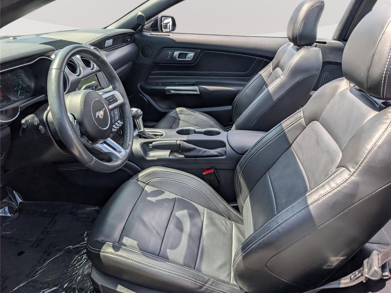 Used 2018 Ford Mustang GT Premium w/ Equipment Group 401A RWD image 16