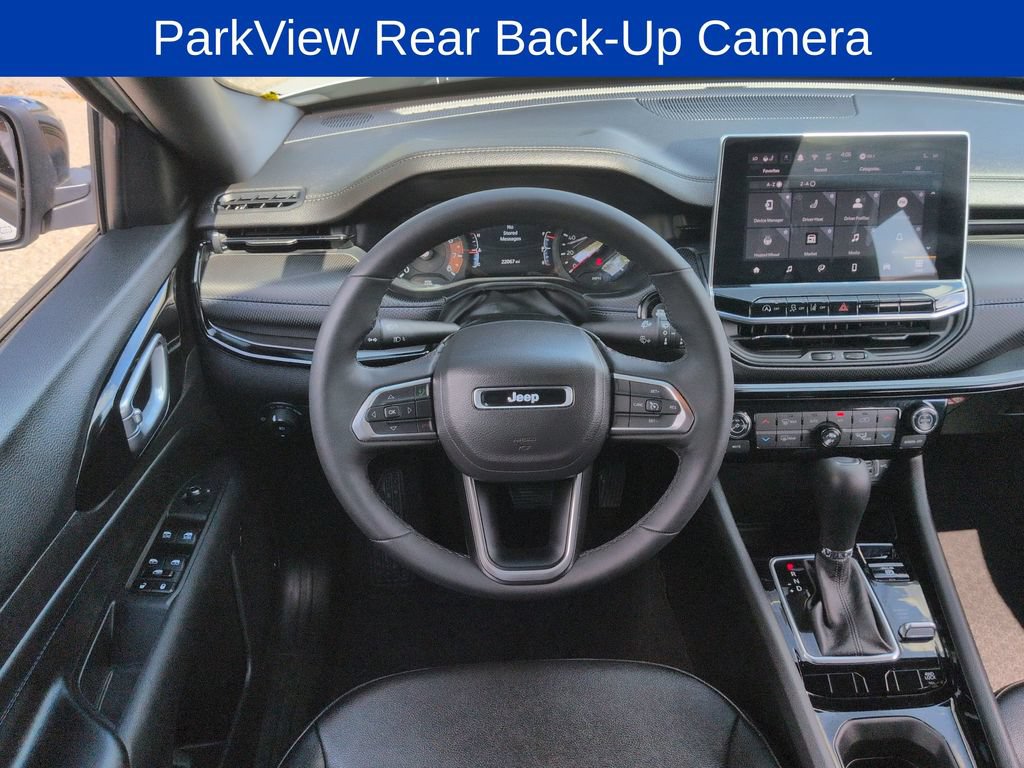 Used 2025 Jeep Compass Latitude w/ Convenience Group AWD/4WD image 13