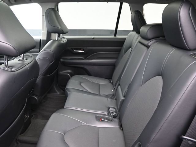 Used 2024 Toyota Grand Highlander XLE image 31