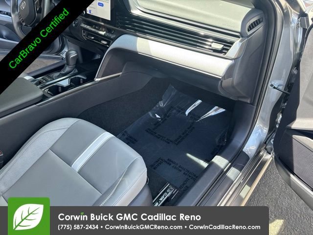 Used 2025 Toyota Camry SE w/ Convenience Package FWD image 38