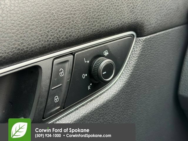 Used 2017 Volkswagen Passat 1.8T SE FWD image 21