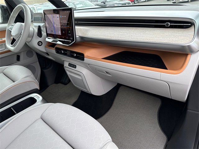 Certified 2025 Volkswagen ID. Buzz 1st Edition image 25