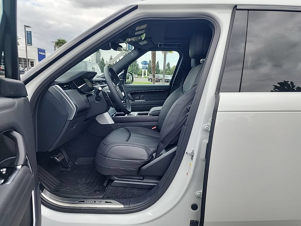 New 2026 Land Rover Range Rover SE AWD/4WD image 8