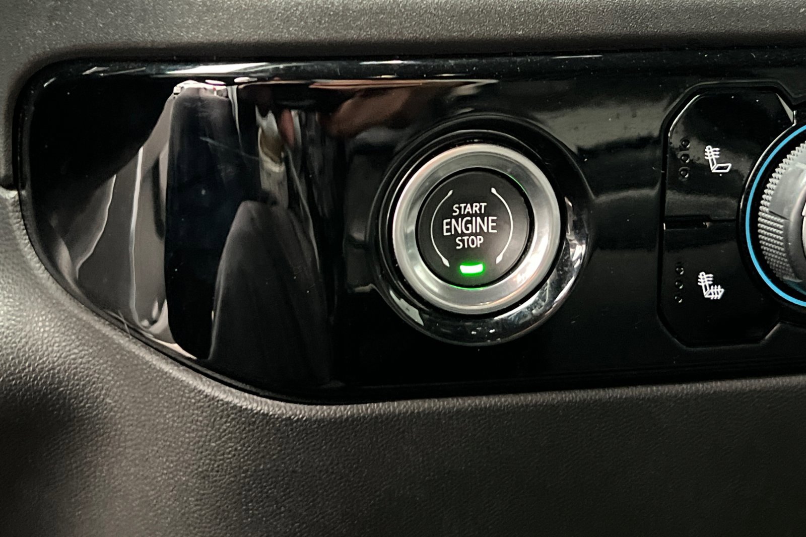 Used 2024 Chevrolet Silverado 1500 RST w/ Z71 Off-Road Package image 22