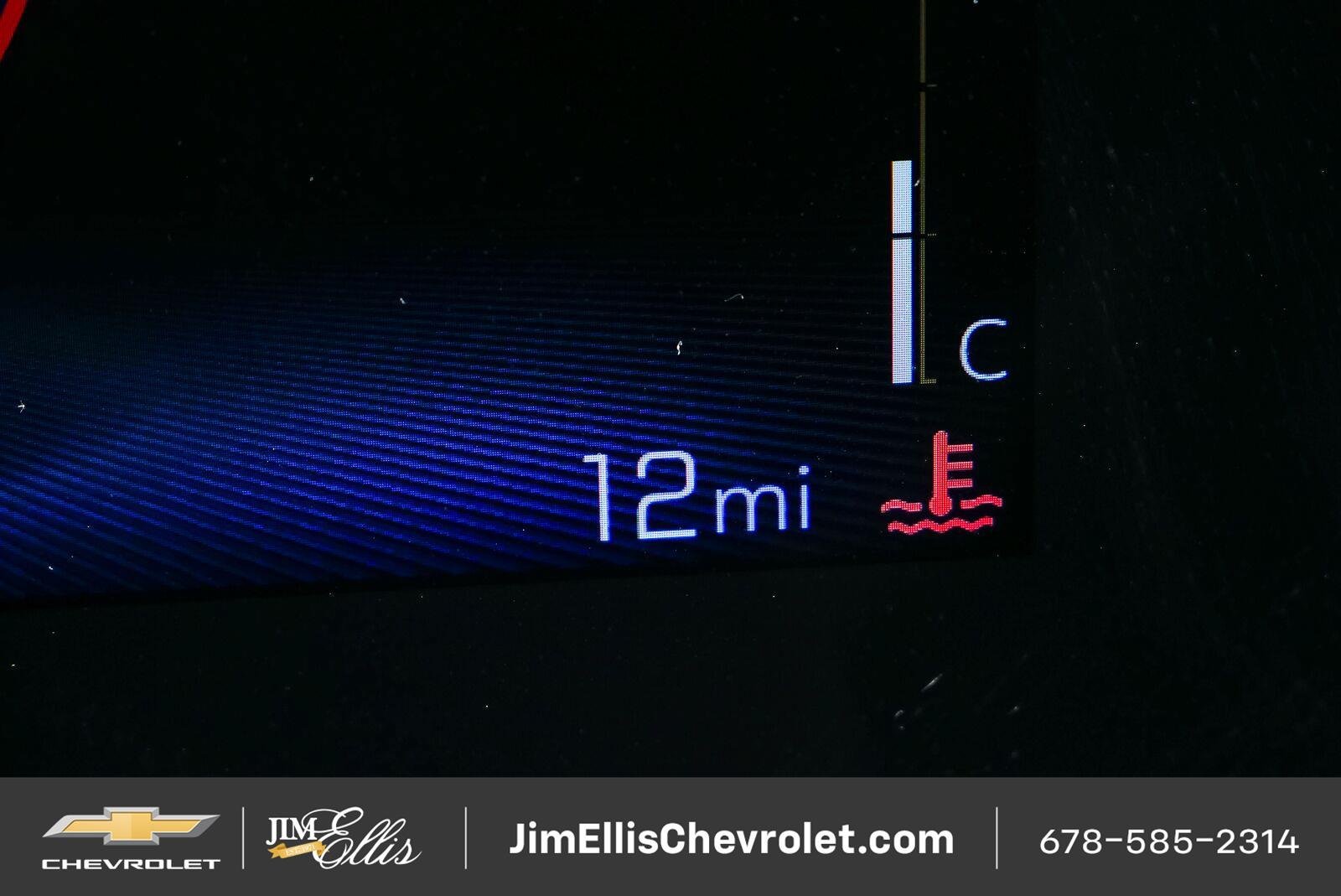 New 2026 Chevrolet Trax LT w/ Sunroof Package FWD image 8