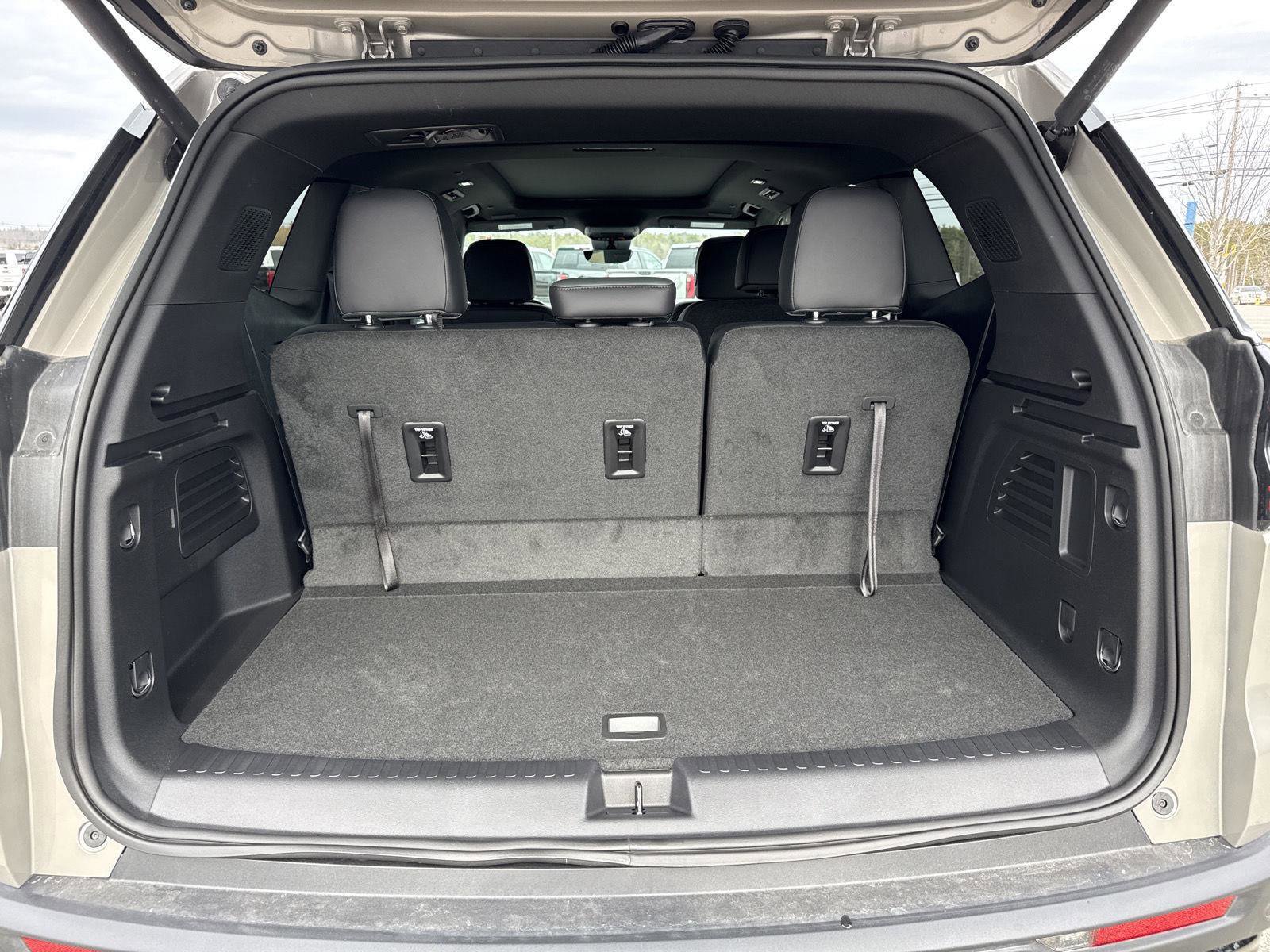 New 2026 GMC Acadia AT4 w/ Super Cruise Package image 23