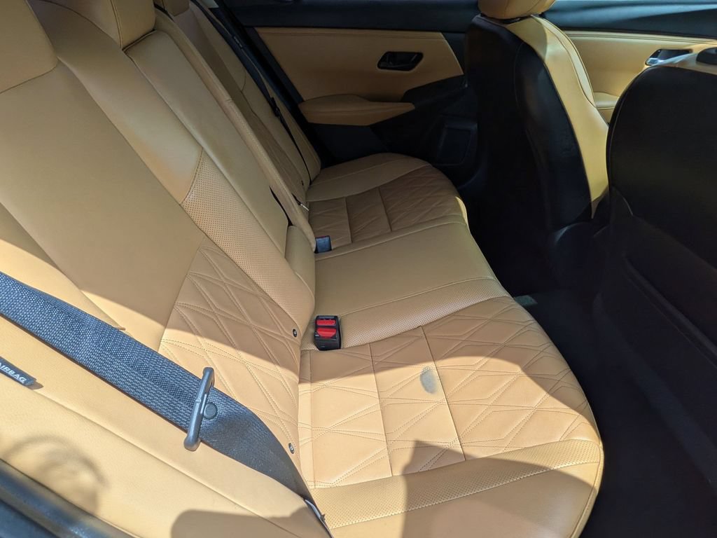 Used 2024 Nissan Sentra SV w/ SV Premium Package FWD image 23