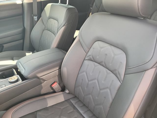 New 2026 Nissan Pathfinder Platinum w/ Cargo Package AWD/4WD image 8