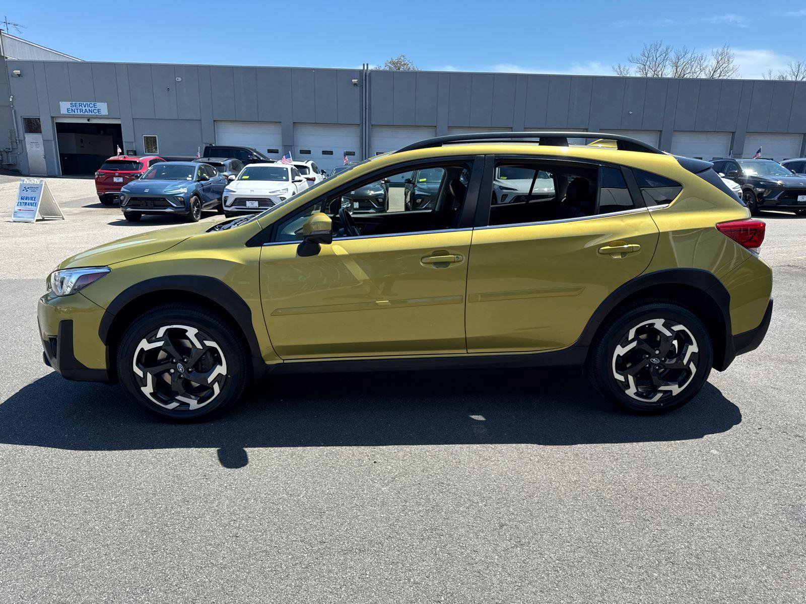 Used 2023 Subaru Crosstrek 2.5i Limited w/ Moonroof Package AWD/4WD image 7