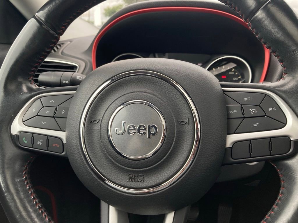 Used 2018 Jeep Compass Trailhawk w/ Navigation Group AWD/4WD image 17
