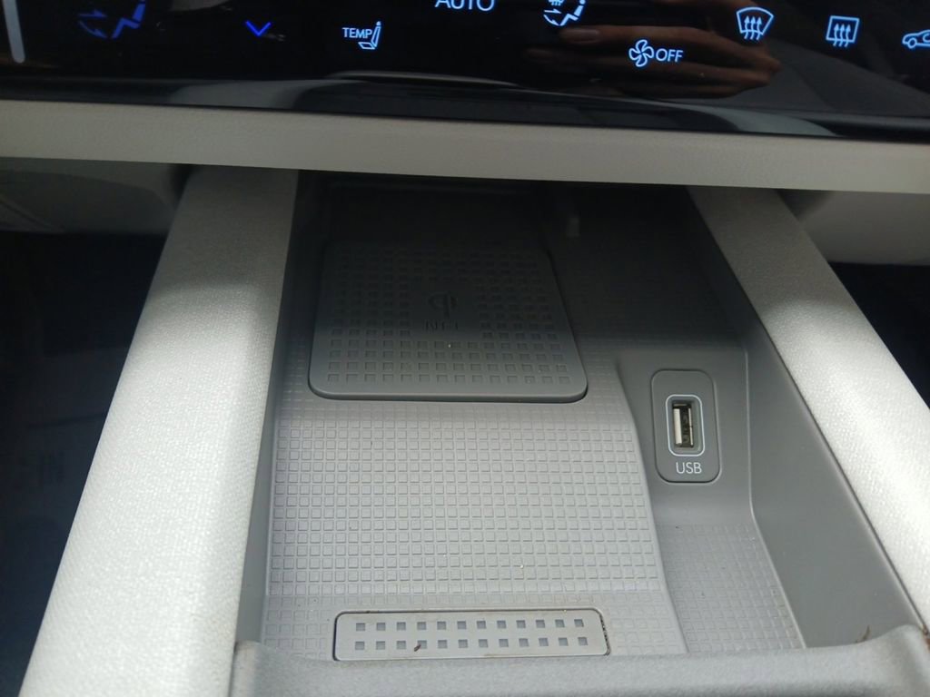 Used 2025 Hyundai Ioniq 6 SEL image 28