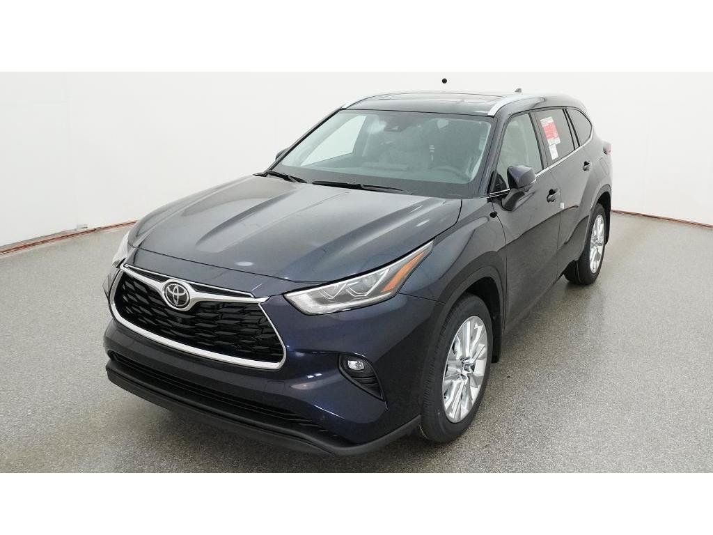 New 2026 Toyota Highlander Limited AWD/4WD image 16