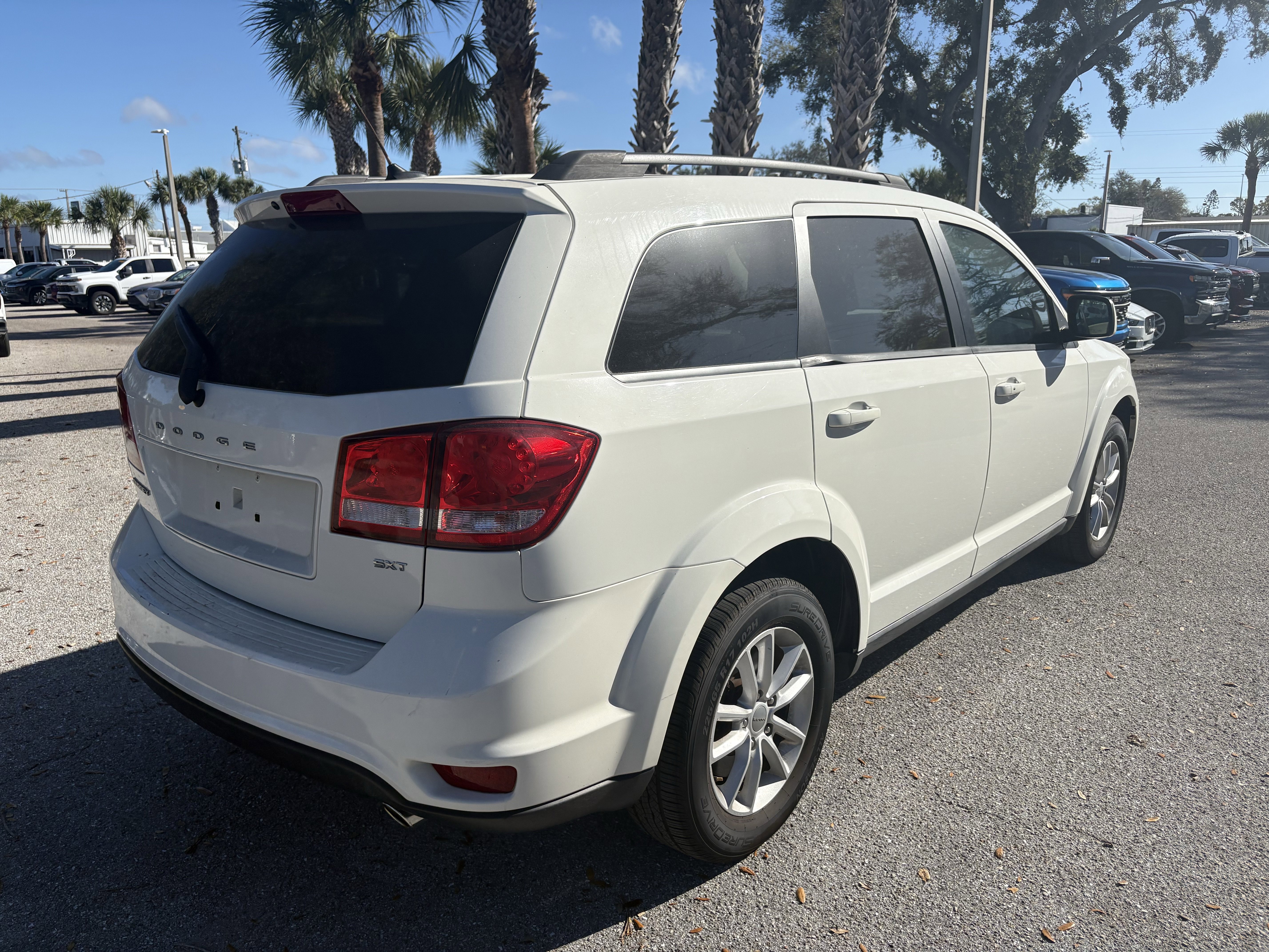 Used 2013 Dodge Journey SXT w/ Flexible Seating Group image 7
