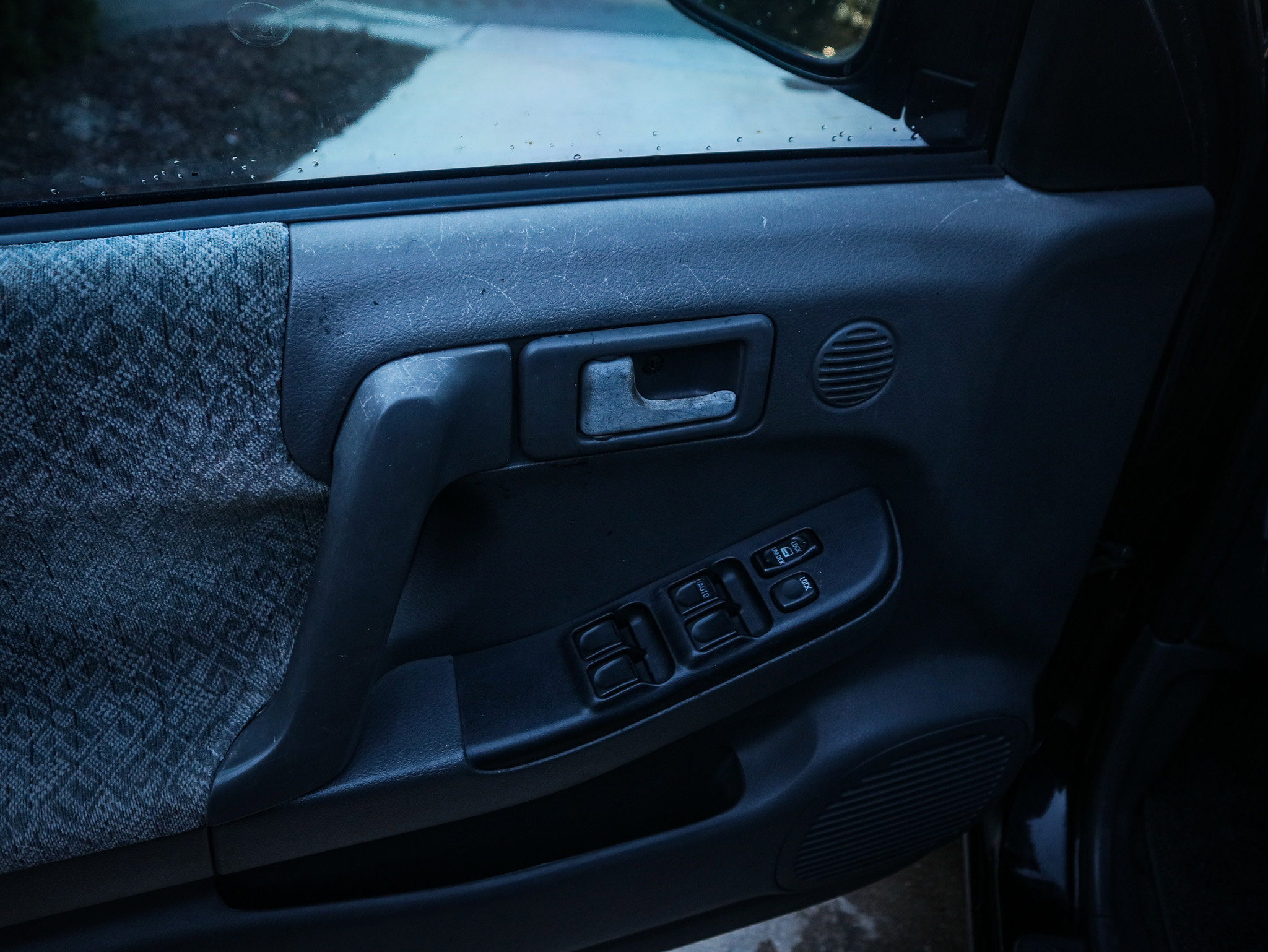 Used 2002 Isuzu Rodeo LS image 15