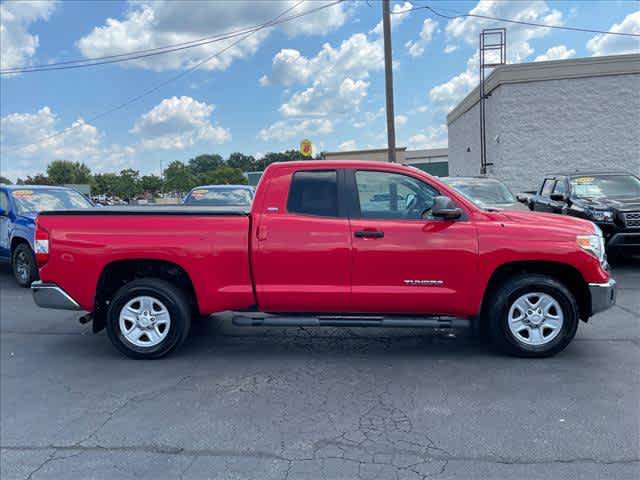 Used 2015 Toyota Tundra SR5 AWD/4WD image 2