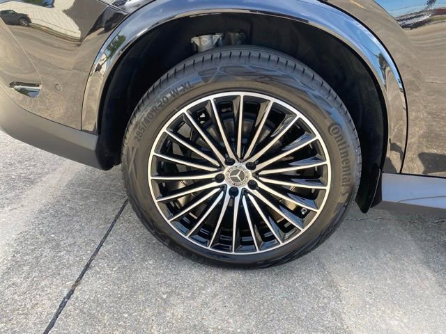 Used 2025 Mercedes-Benz GLC 300 4MATIC image 6