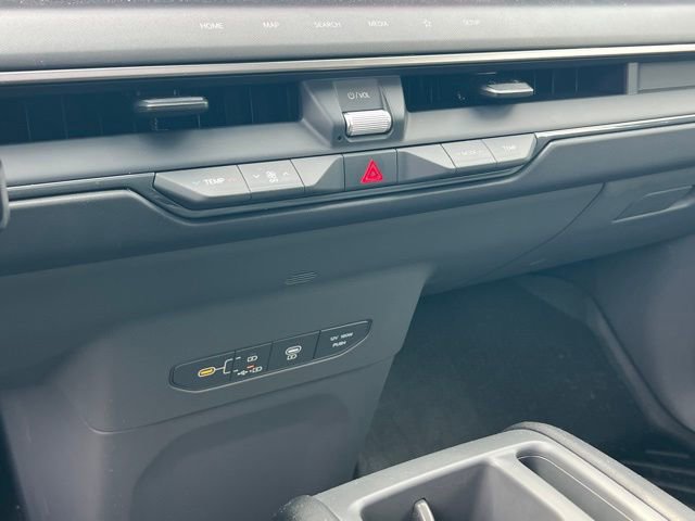 Certified 2026 Kia EV9 Light image 18