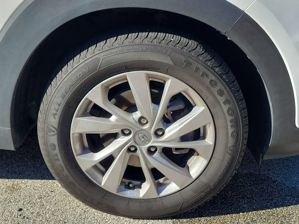 Used 2019 Hyundai Tucson SE image 11