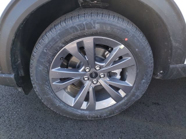 New 2026 Ford Explorer Active w/ Active Comfort Package AWD/4WD image 30