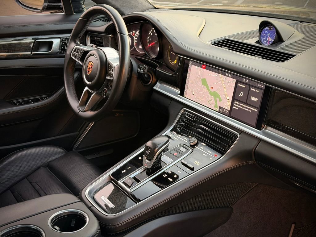 Used 2018 Porsche Panamera Turbo image 9
