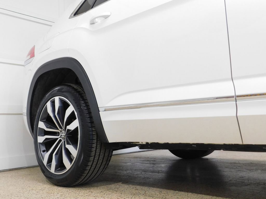 Used 2023 Volkswagen Atlas Cross Sport SEL Premium R-Line image 7