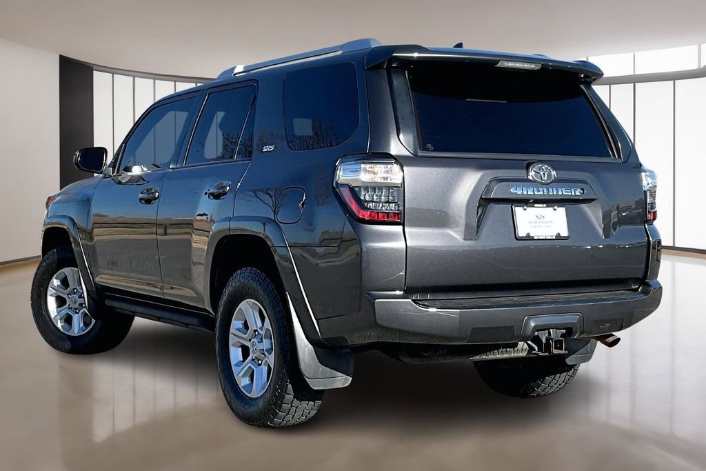 Used 2016 Toyota 4Runner SR5 image 12