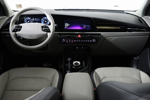 Used 2023 Kia Niro Wave image 21