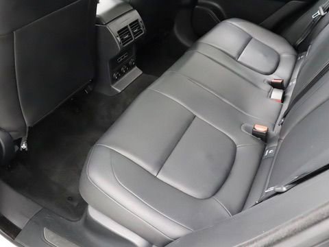 Used 2019 Jaguar F-PACE Premium AWD/4WD image 38