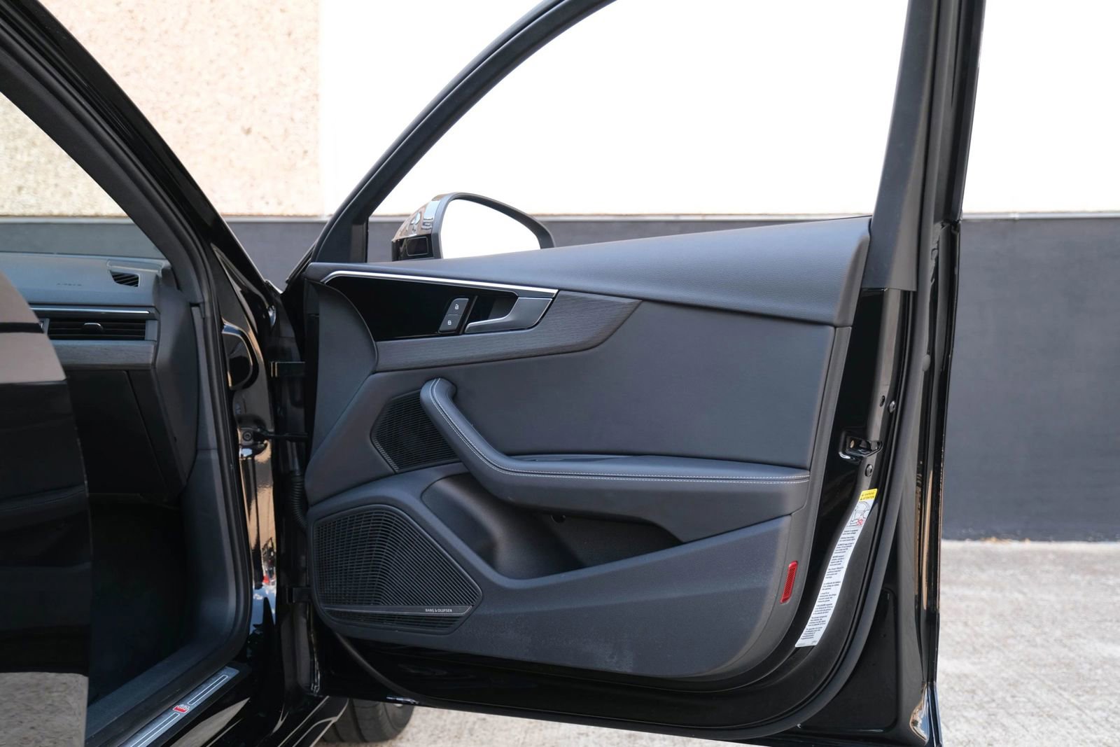 Used 2024 Audi A4 2.0T Premium Plus image 31