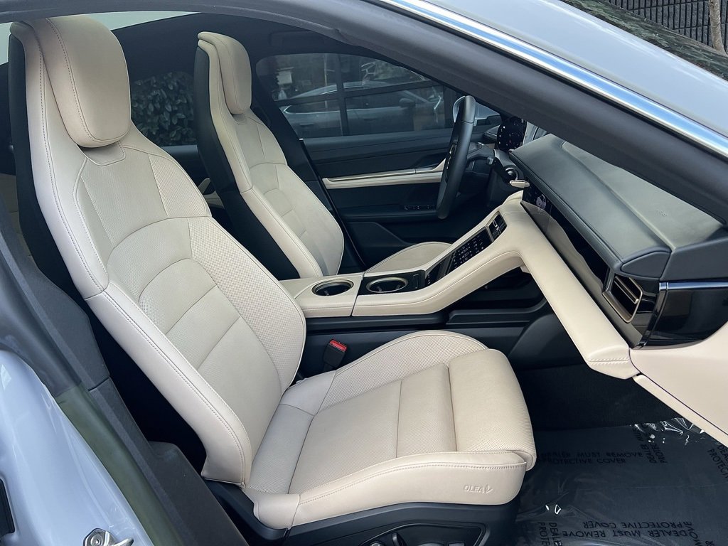 Used 2024 Porsche Taycan 4S image 31