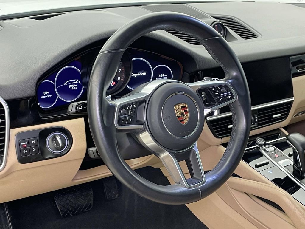 Certified 2023 Porsche Cayenne image 4