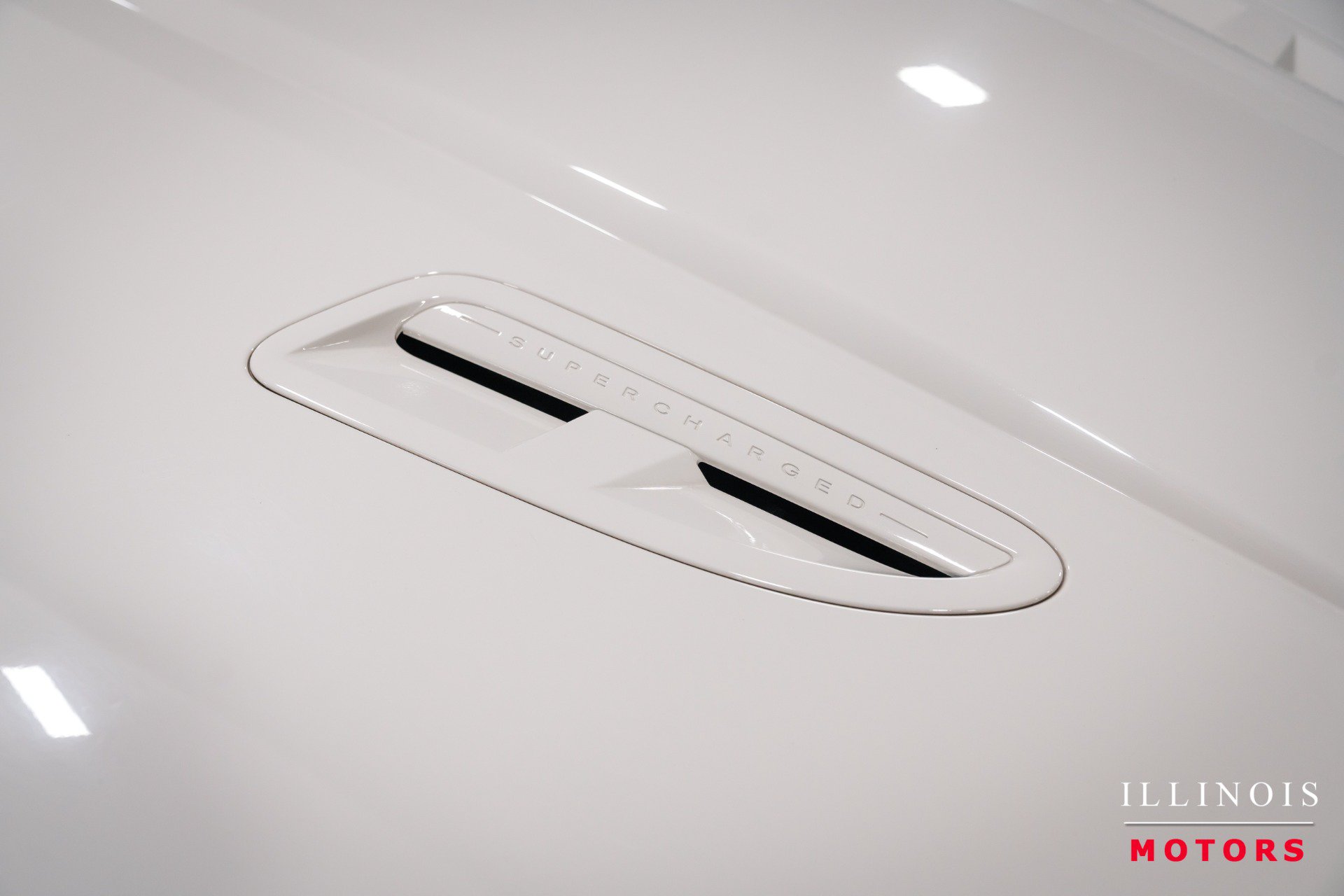Used 2010 Jaguar XKR R RWD image 13