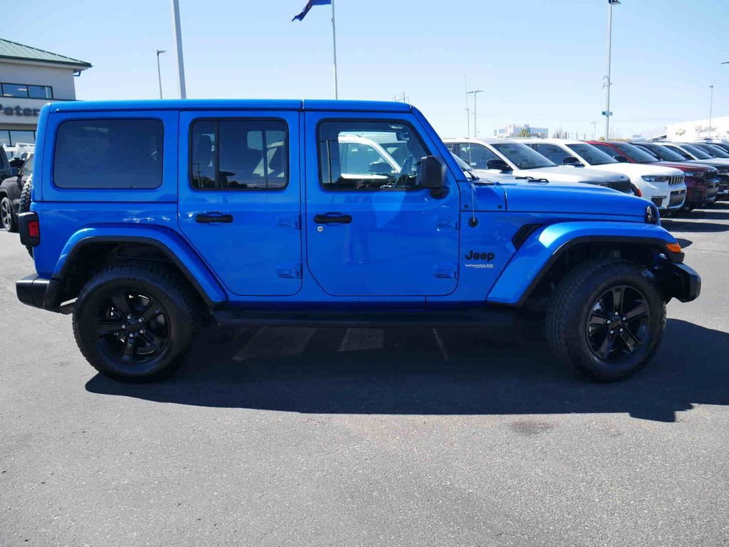 Used 2022 Jeep Wrangler Unlimited Sahara image 26