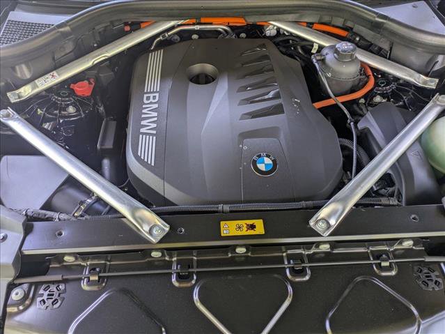 Used 2026 BMW X5 xDrive50e w/ Executive Package image 18