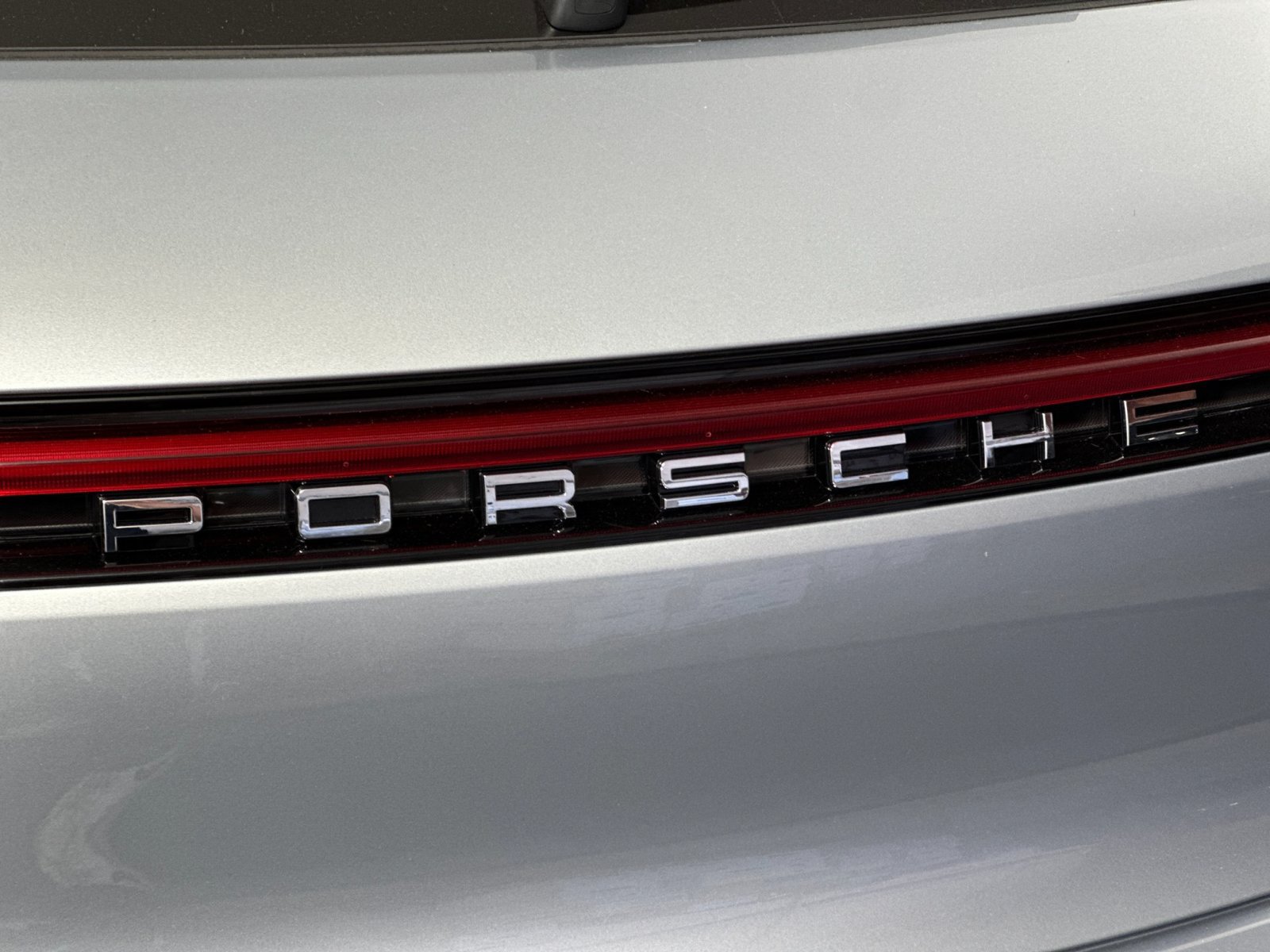 Certified 2026 Porsche Macan AWD/4WD image 34