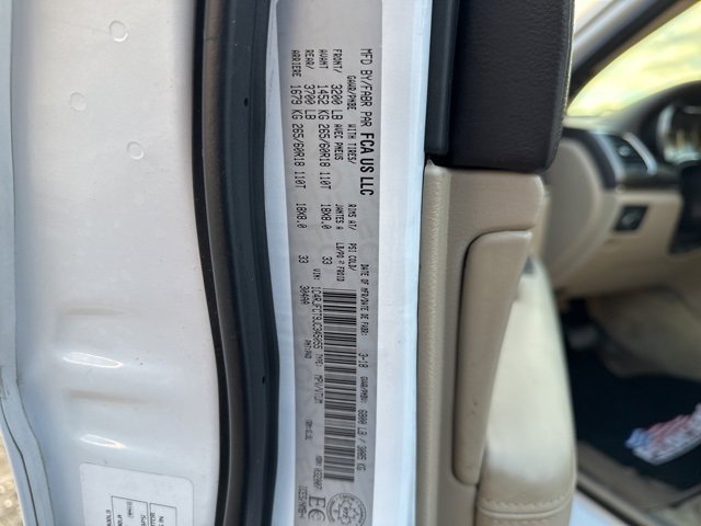 Used 2018 Jeep Grand Cherokee Overland w/ Jeep Active Safety Group image 33