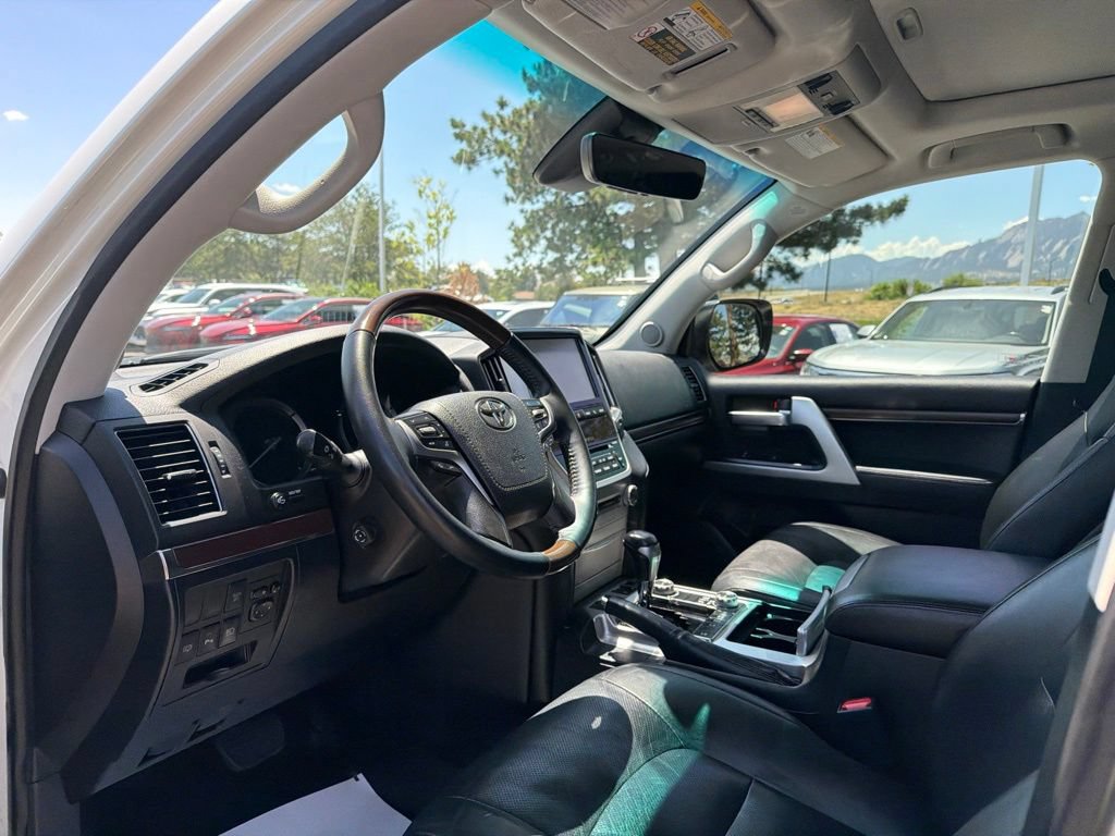 Used 2016 Toyota Land Cruiser AWD/4WD image 25