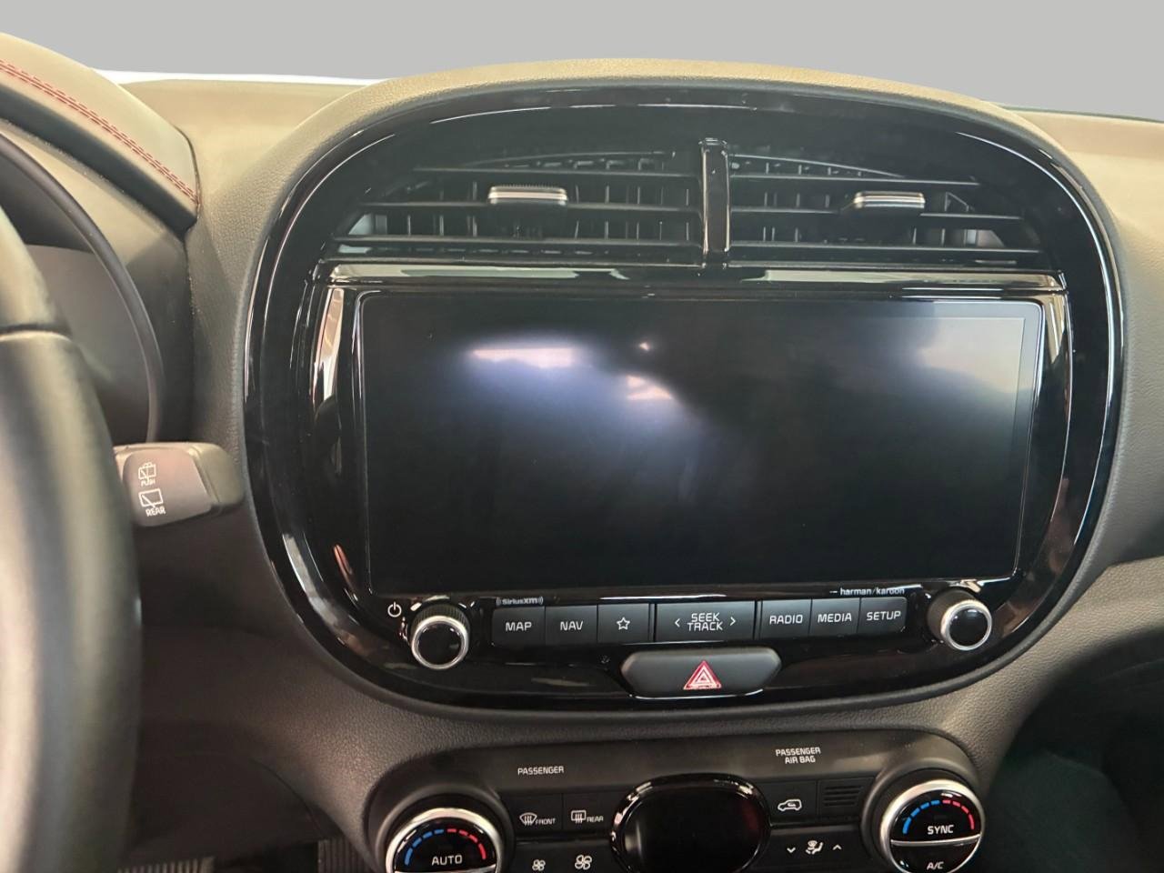 Used 2024 Kia Soul GT-Line w/ GT-Line Technology Package image 13