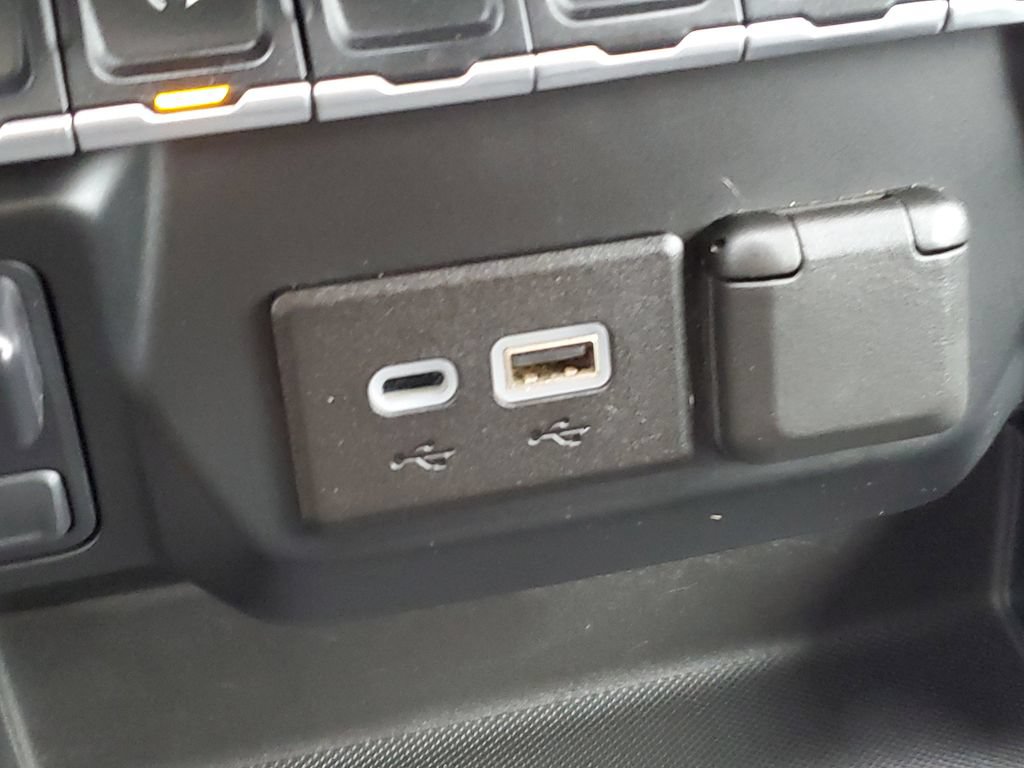 Used 2019 Chevrolet Silverado 1500 RST AWD/4WD image 22