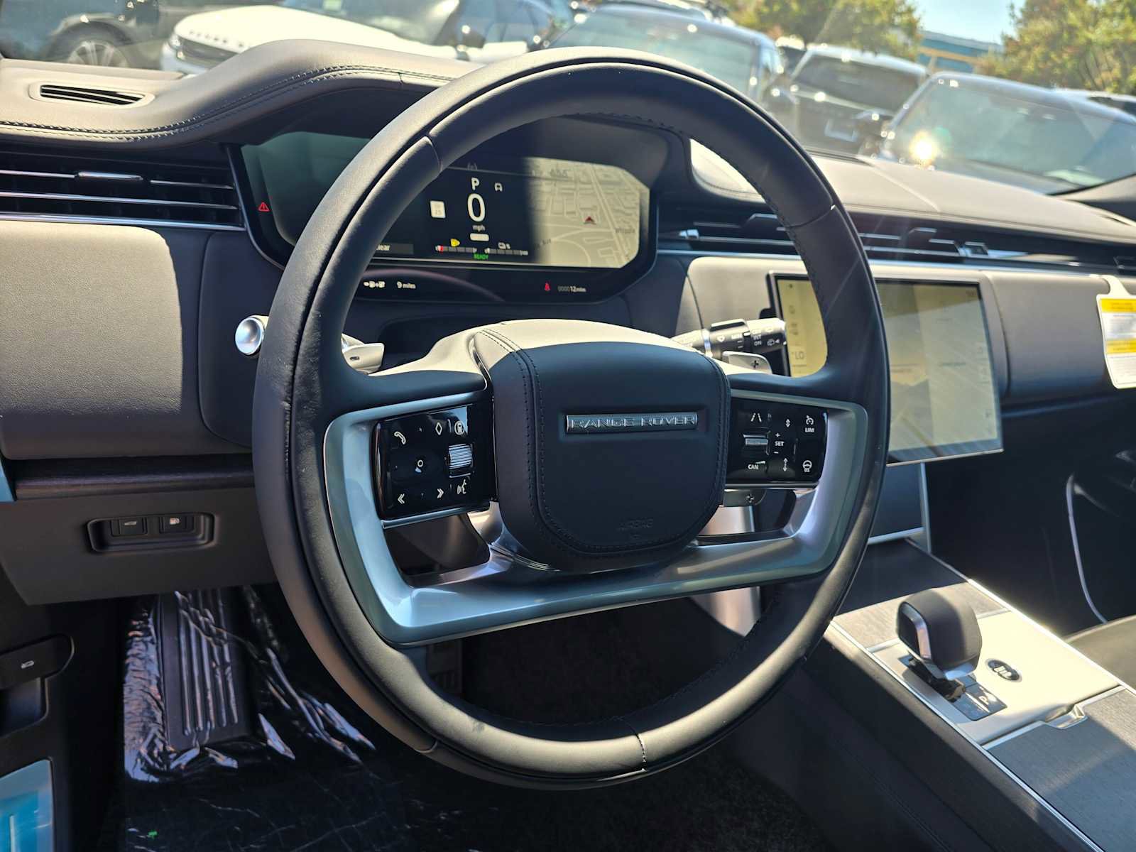 New 2025 Land Rover Range Rover SE image 27
