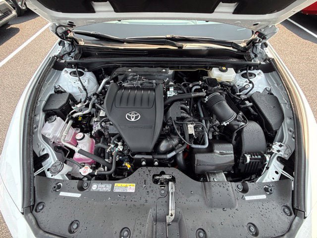 Used 2026 Toyota Crown Platinum AWD/4WD image 2