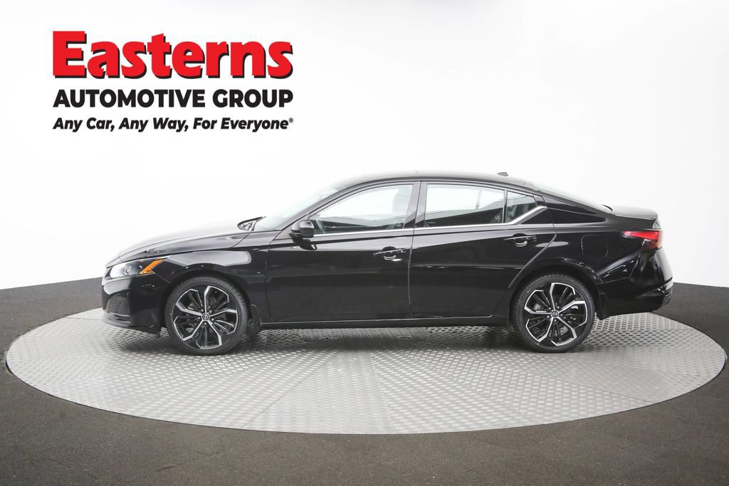 Used 2023 Nissan Altima 2.5 SR w/ SR Premium Package AWD/4WD image 60