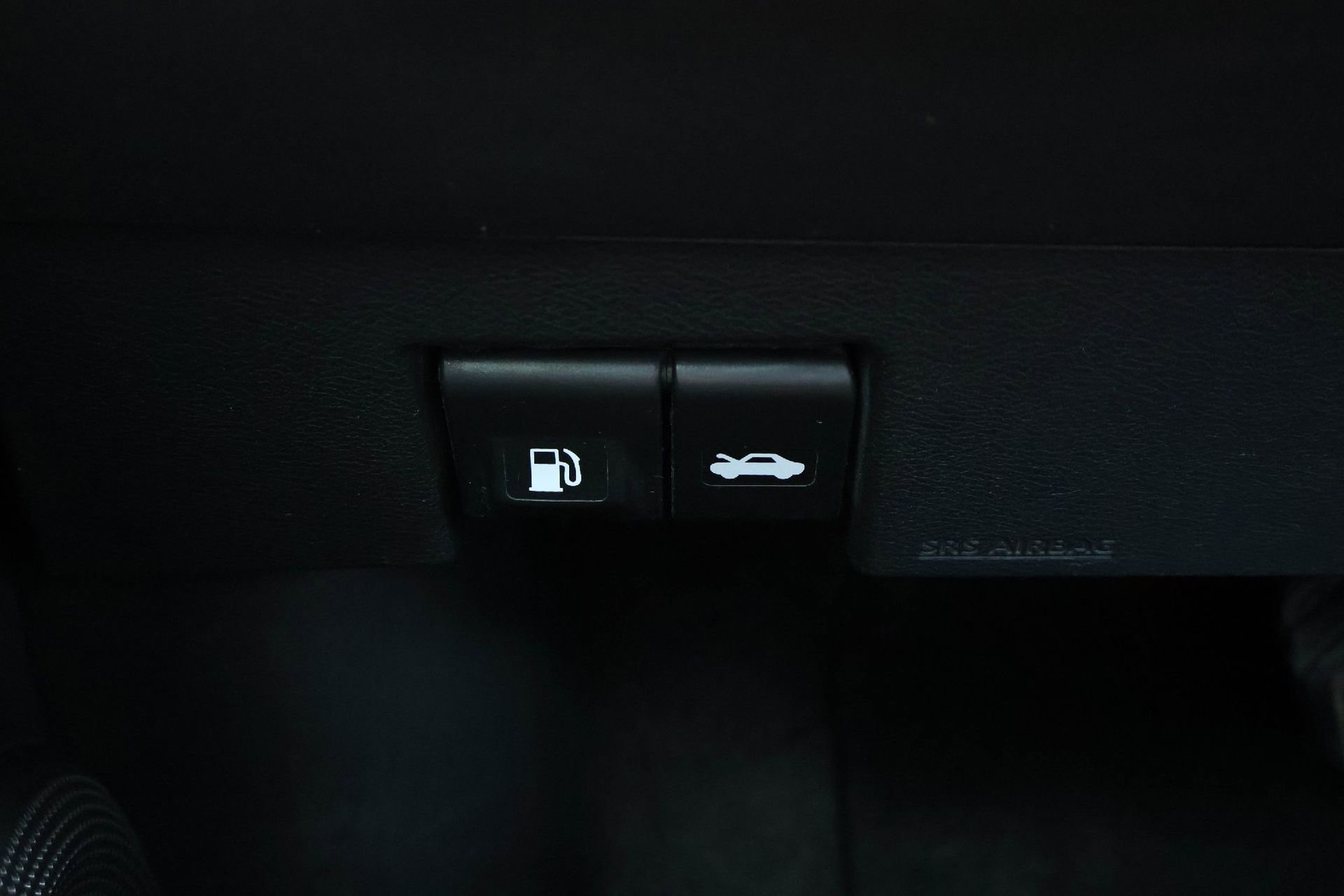 Used 2020 Nissan Kicks SR w/ SR Premium Package image 28