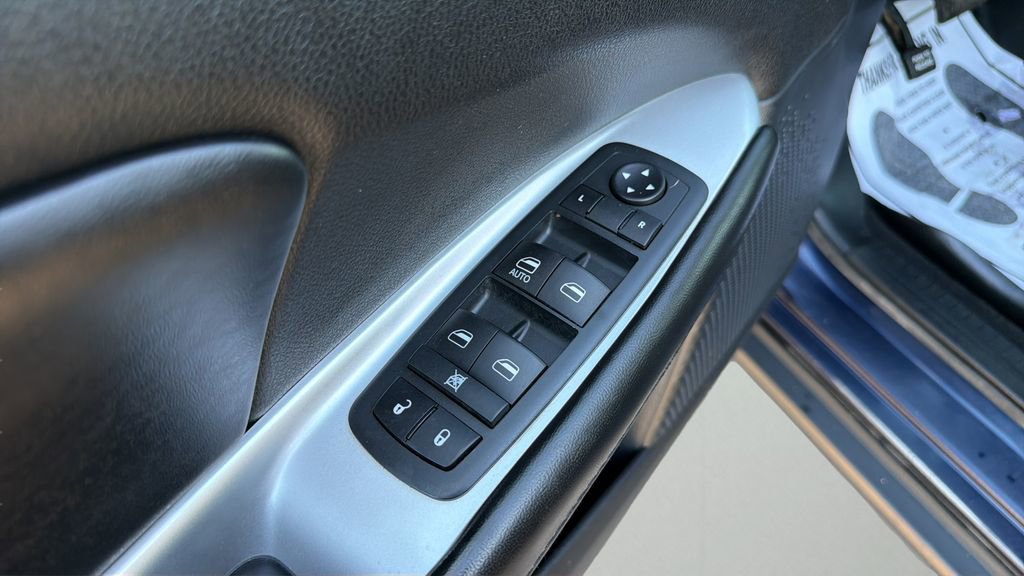 Used 2020 Dodge Journey SE w/ SE Popular Equipment Group image 24