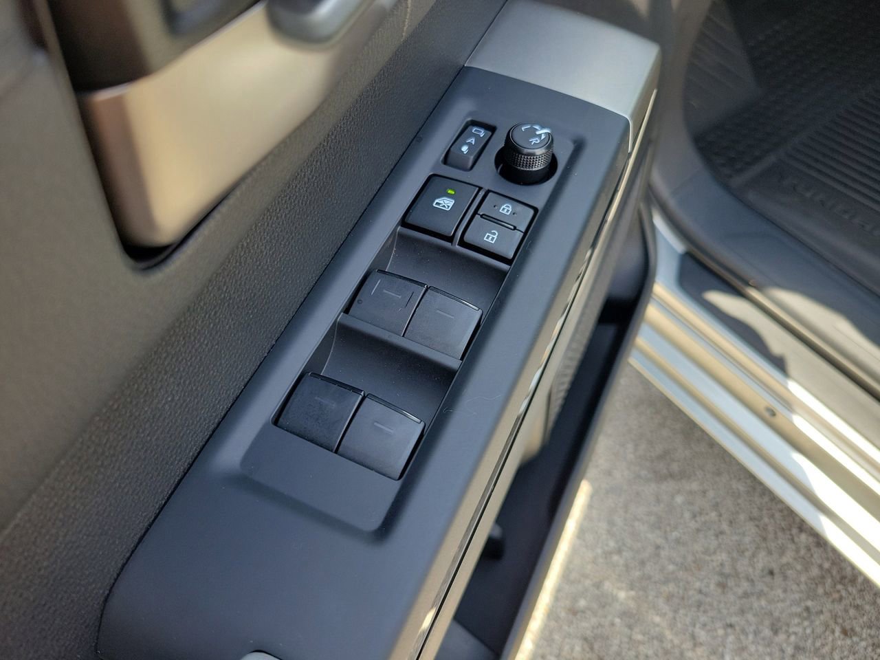 New 2026 Toyota Tundra Limited AWD/4WD image 14