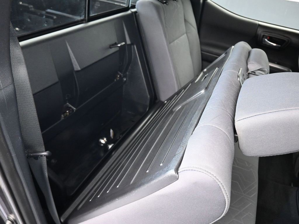 Used 2017 Toyota Tacoma TRD Off-Road image 41