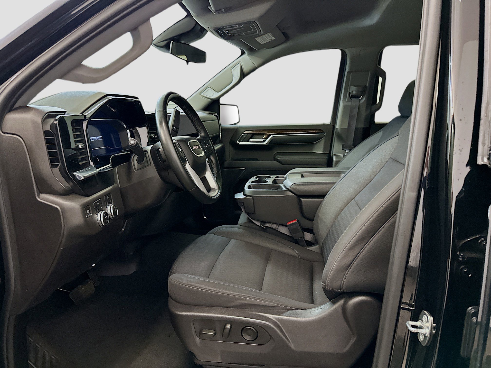 Used 2024 GMC Sierra 1500 Elevation image 13