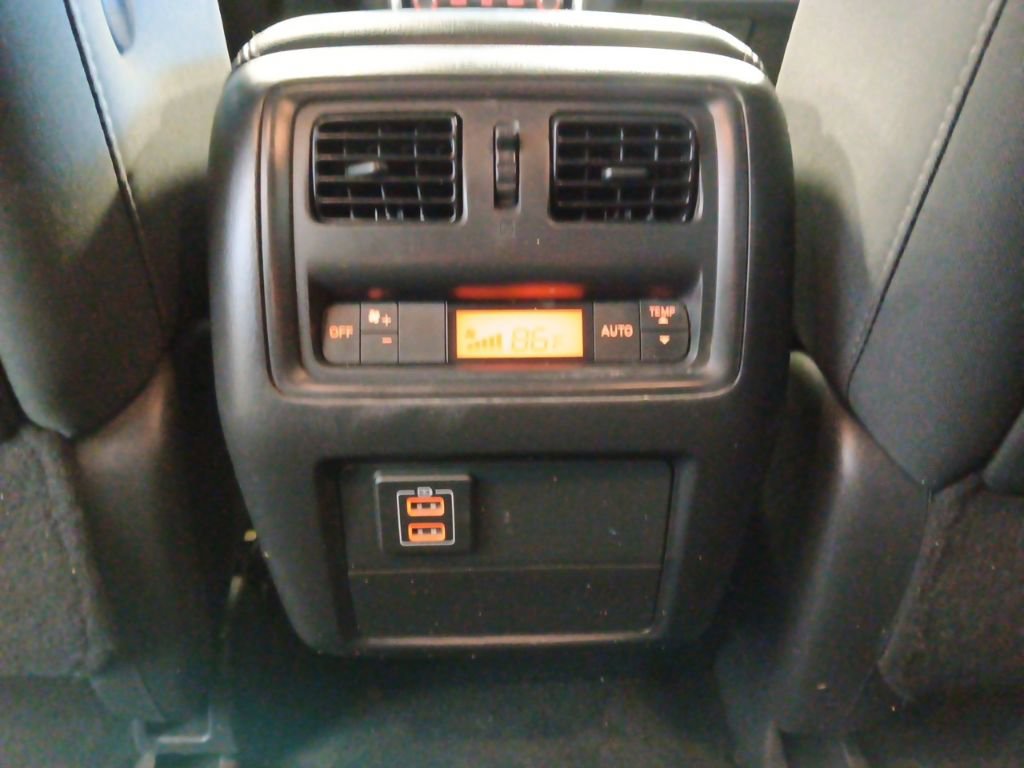Used 2018 Nissan Pathfinder S AWD/4WD image 28