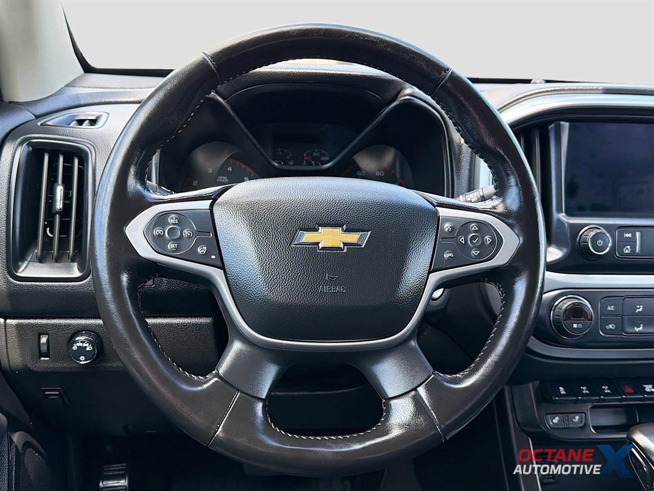 Used 2022 Chevrolet Colorado ZR2 AWD/4WD image 11